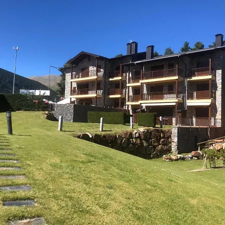 Panoramic Residencia Pista Llarga * Alp